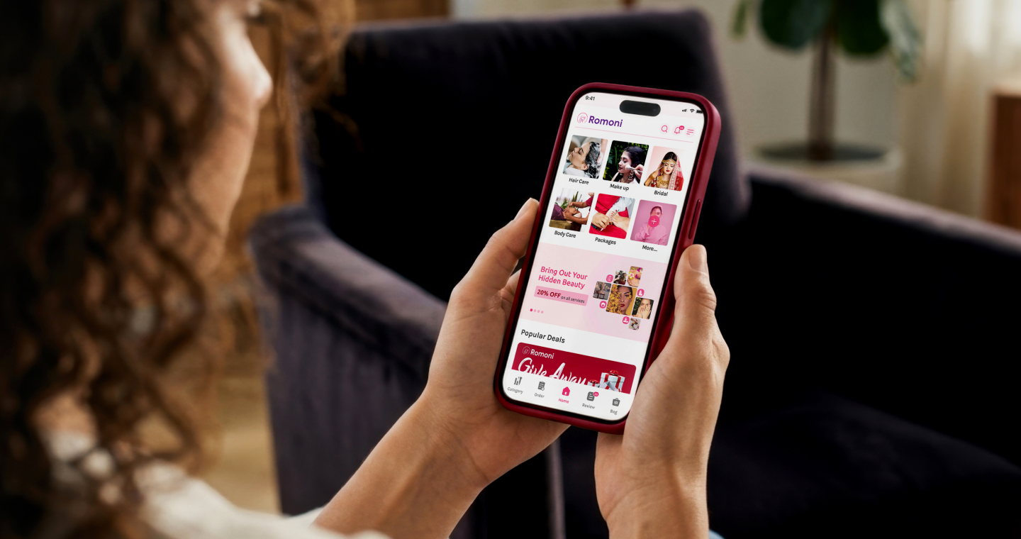 Romoni App Hero Mockup